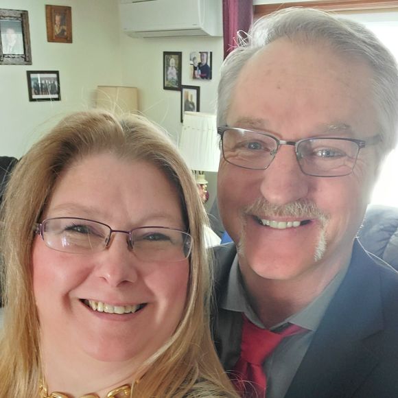 Meet your Posher, Lorrie - Picture 1 of 1